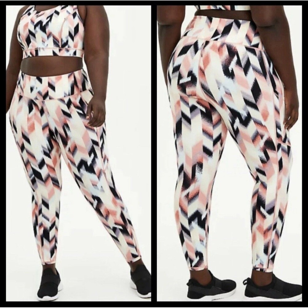 Torrid 6/6X Active Pink Legging High Waist Arrow Full Length Smoothing Pockets